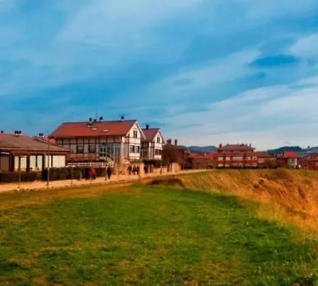 Апартаменты Costa Vasca - *